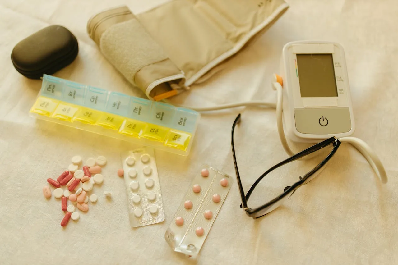 Equipos de cuidado y monitoreo de adulto mayor